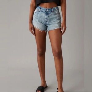 AMERICAN EAGLE AE Strigid High Waist Relaxed Denim Short‎ Size 12